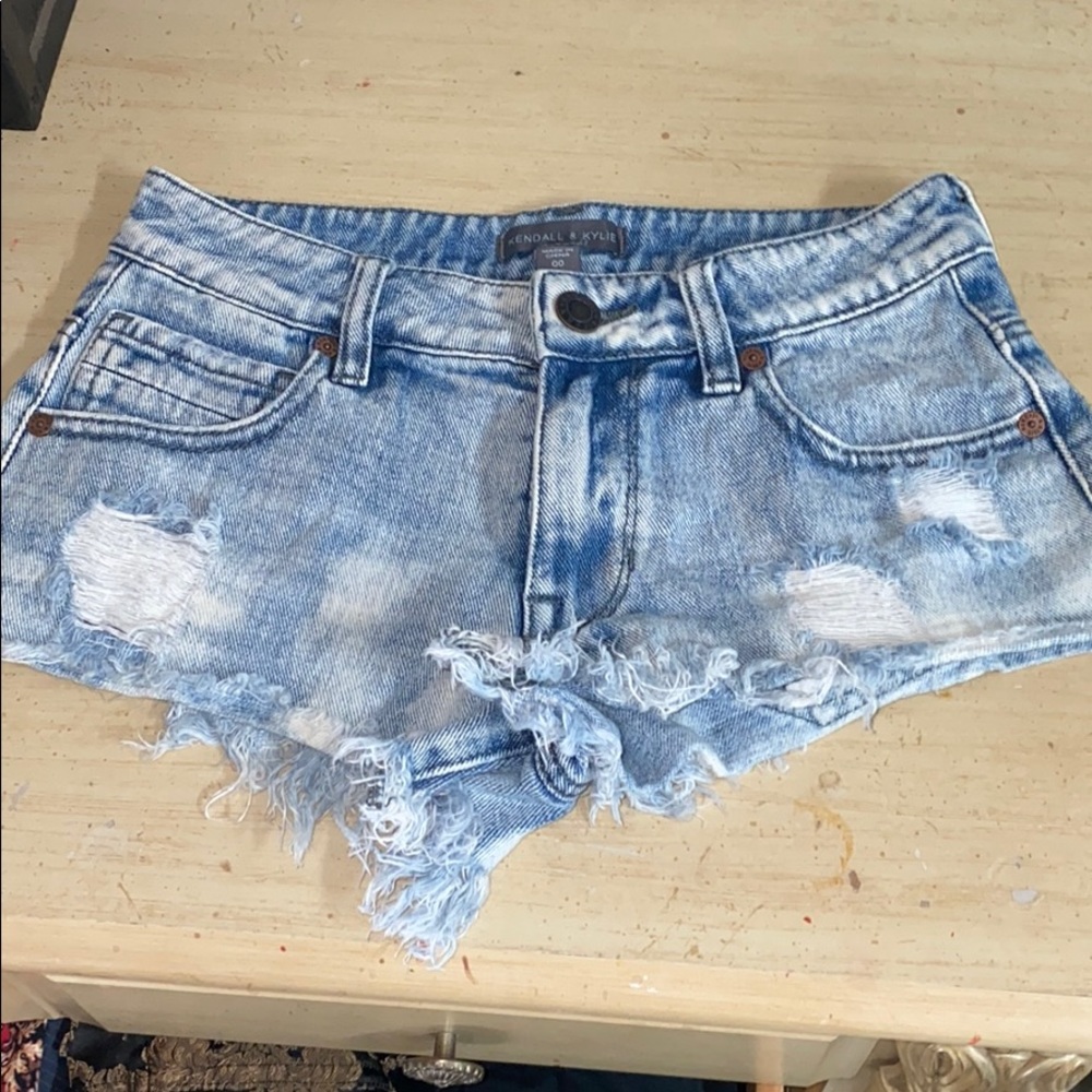 Kendall & Kyle shorts size 00, hardly worn